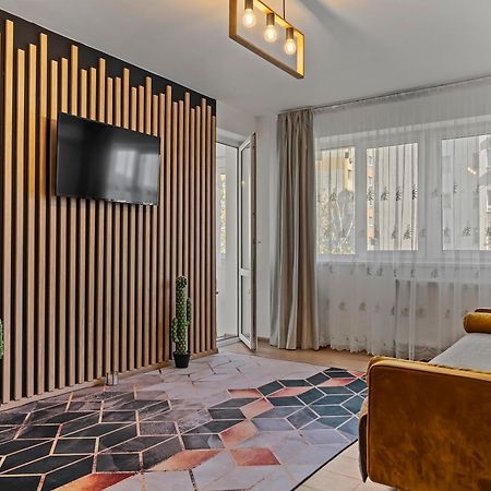 Apartament De Lux Drumul Taberei Bukarest Kültér fotó
